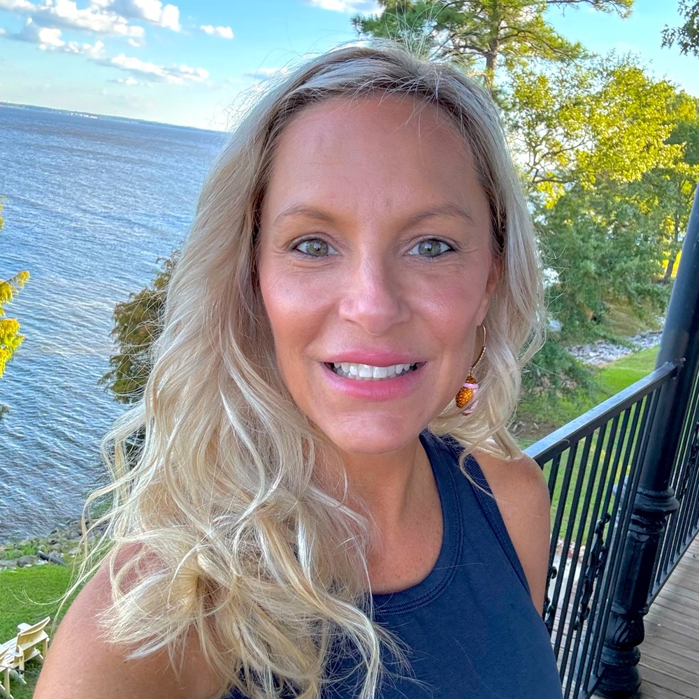 Meet your Posher, Toni